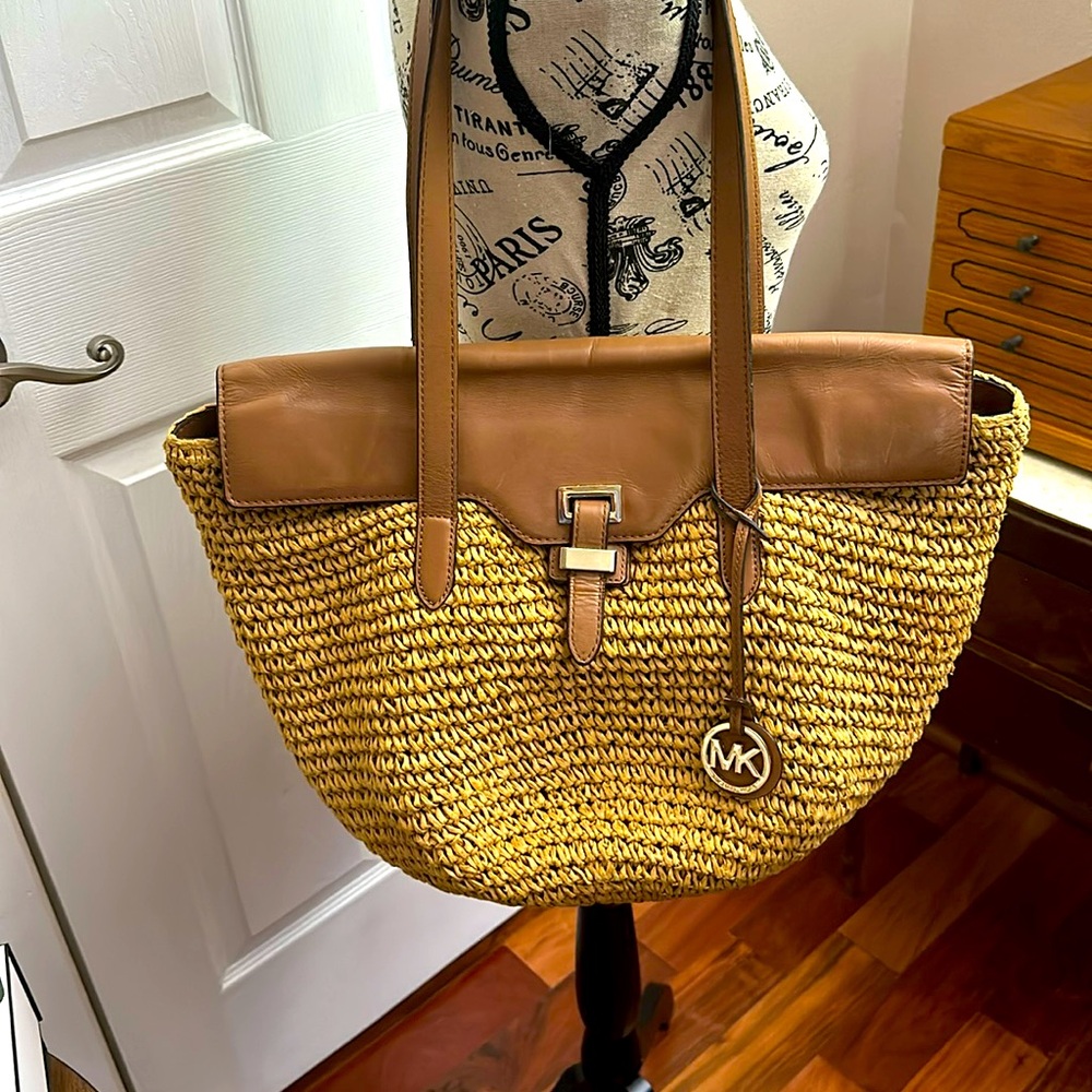 Michael Kors straw handbag